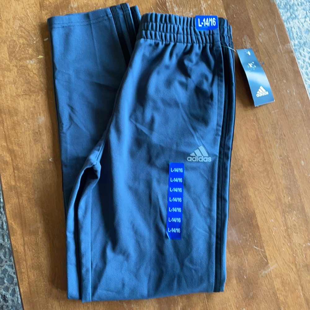New Adidas athletic pants, boys size L(14-16)